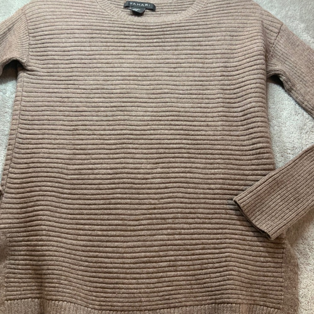 Tahari Womens Merino Wool Blend Ribbed Back Button Sweater Tan Brown XS - Picture 4 of 9